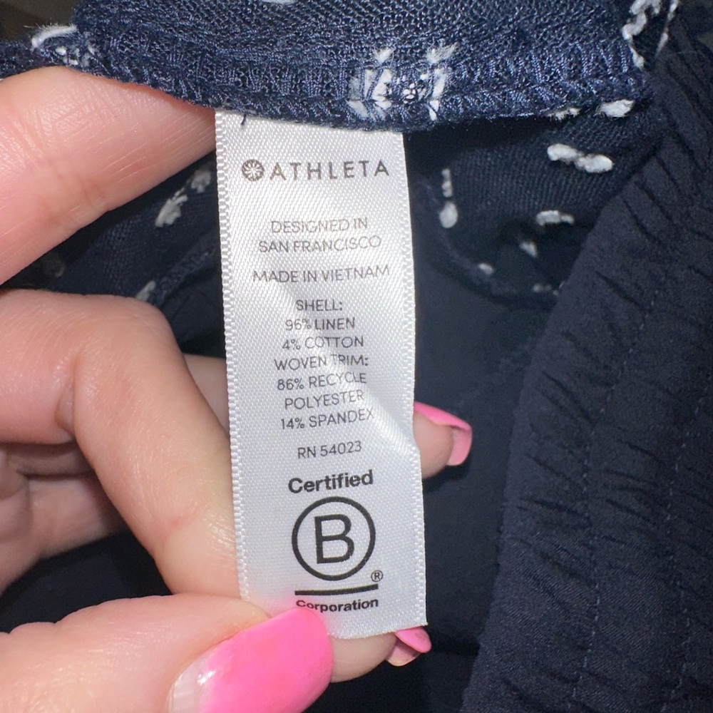 Athleta Size 6 Cabo Tide Linen 4" Inseam Shorts In Petite Diamond Navy Print - Picture 6 of 9
